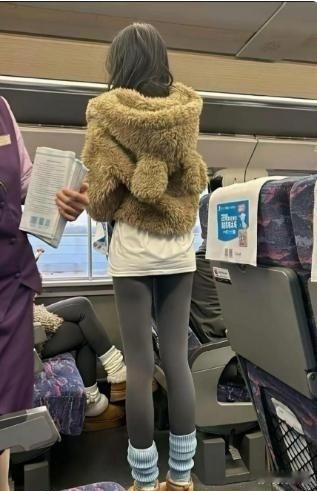 为什么女生都喜欢这么穿？
