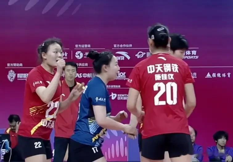 排超常规赛联赛最后一轮，大家都在享受比赛其中五支球队几乎全替补出战！排超联赛