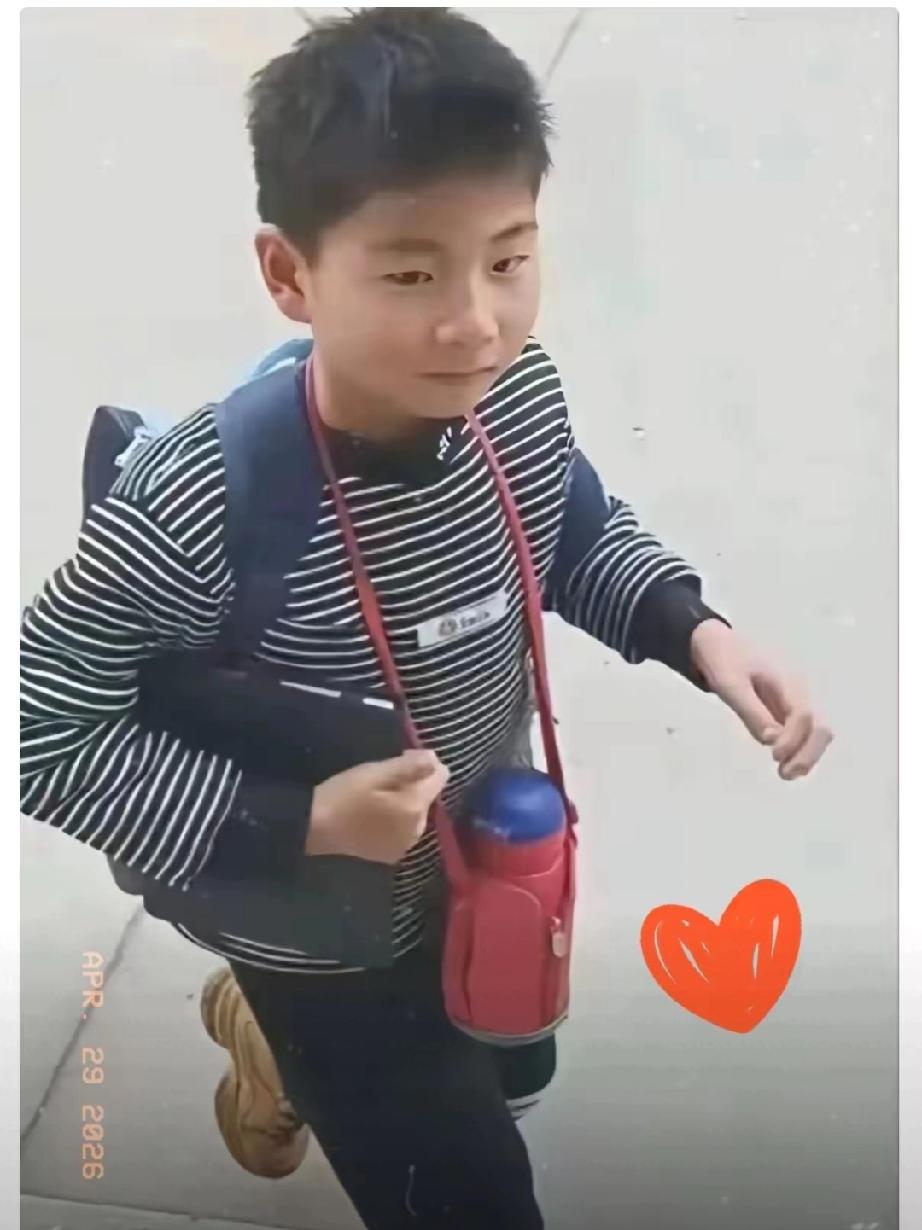 揪心！河南漯河这事真是透着一股子邪乎。​10岁的贾元德在源汇区空冢郭村住了好几