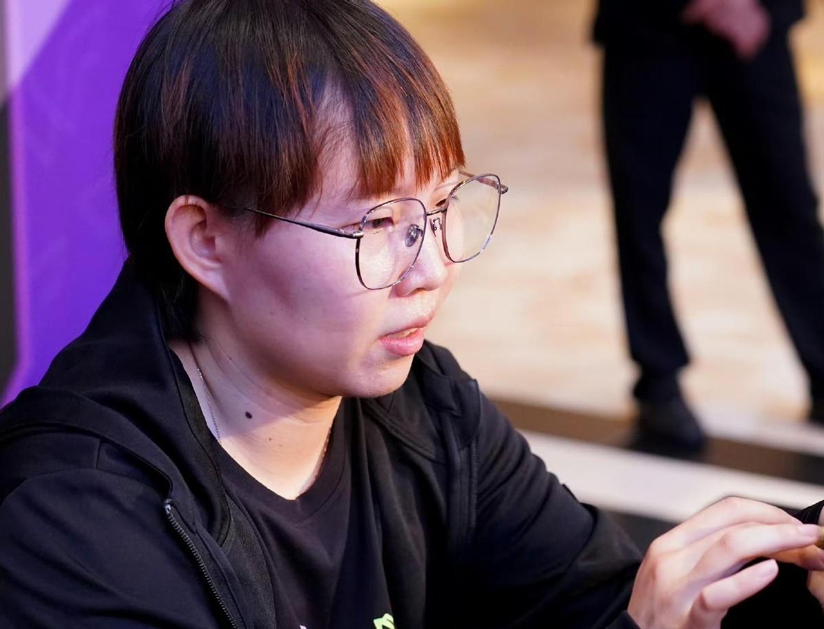 朱雨玲在蒙彼利埃冠军赛被迪亚兹以3-1逆转,八大种子集体遭遇“一轮游”,这场面太