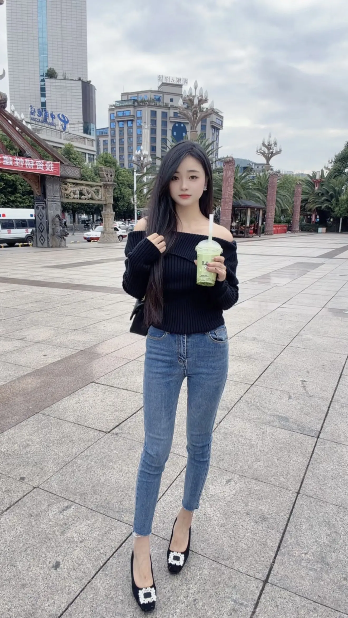 奶茶一杯快乐加倍