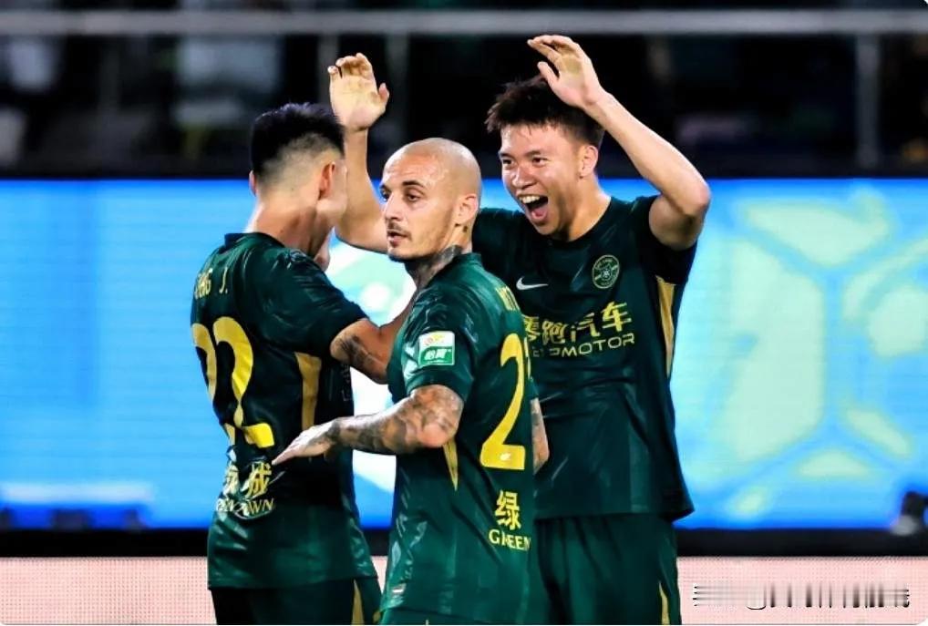 为什么说中国新星王玉栋这时候留洋是最佳时机，有三大理由。一、19岁的年龄除了技