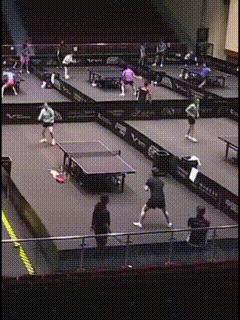 男女队队医确实不一样，从网友们找的素材来看，女队体能孙奇是不服务大部分队员的，翔