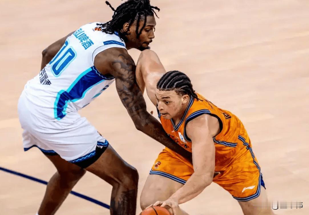 终结比赛！怀特塞德谈洛夫顿：“洛夫顿最后的强势表现。”“终结了比赛。”