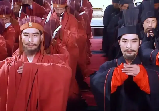 司马昭和司马师，历史上极少数的，在至高权力面前还能保持和睦的兄弟。而且司马昭
