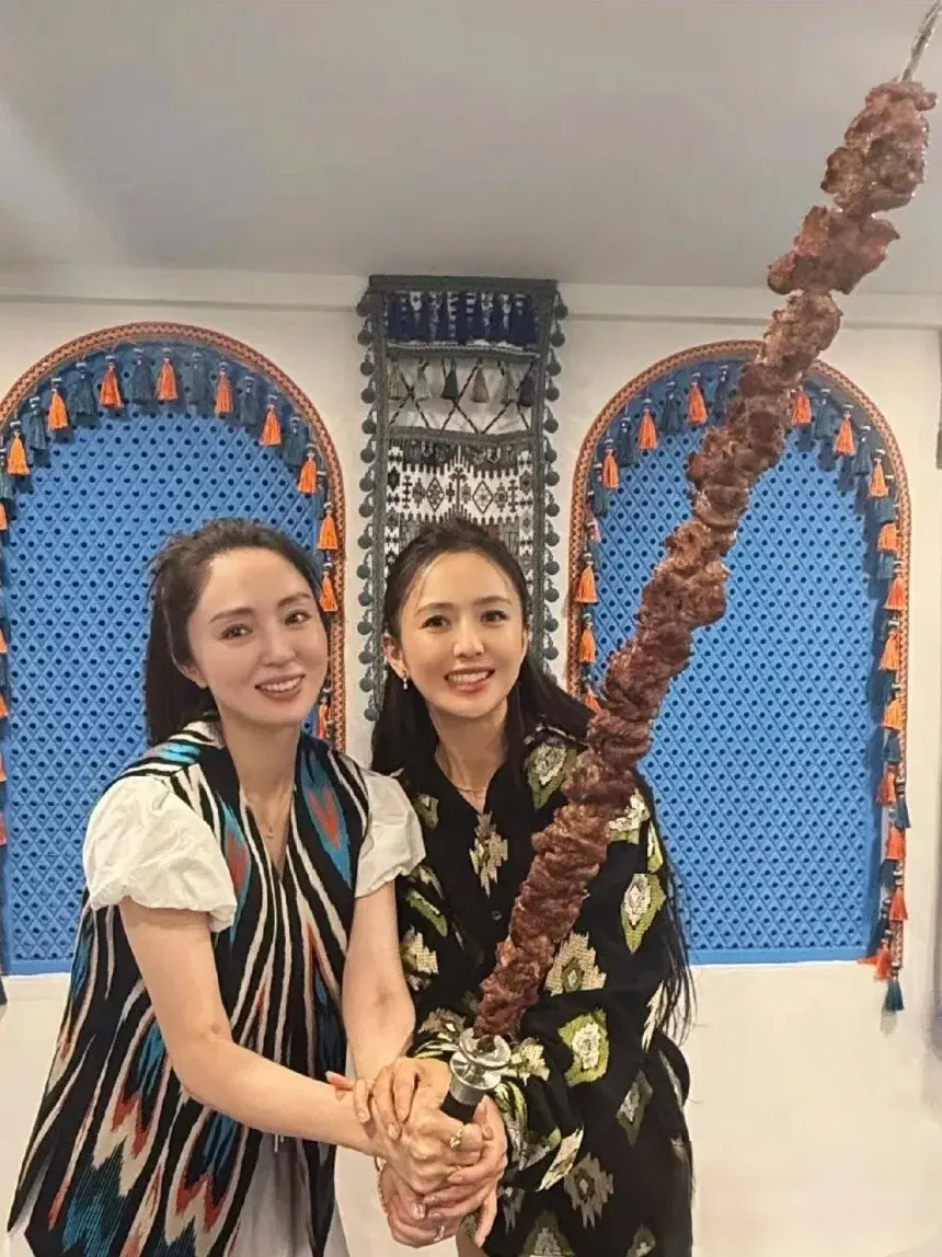 能一起撸串的才是好姐妹