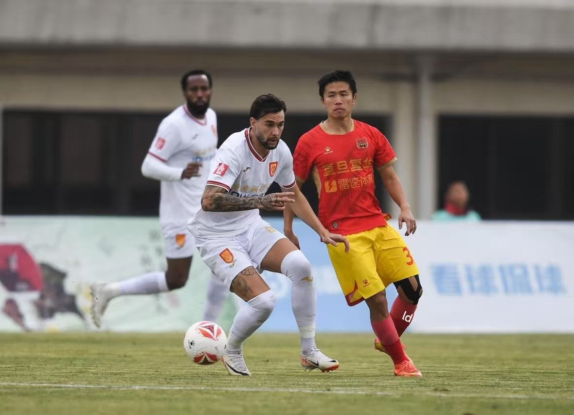 重庆铜梁龙冲超成功！！本轮中甲，铜梁龙客场2-0击败上海嘉定汇龙，成功升入下