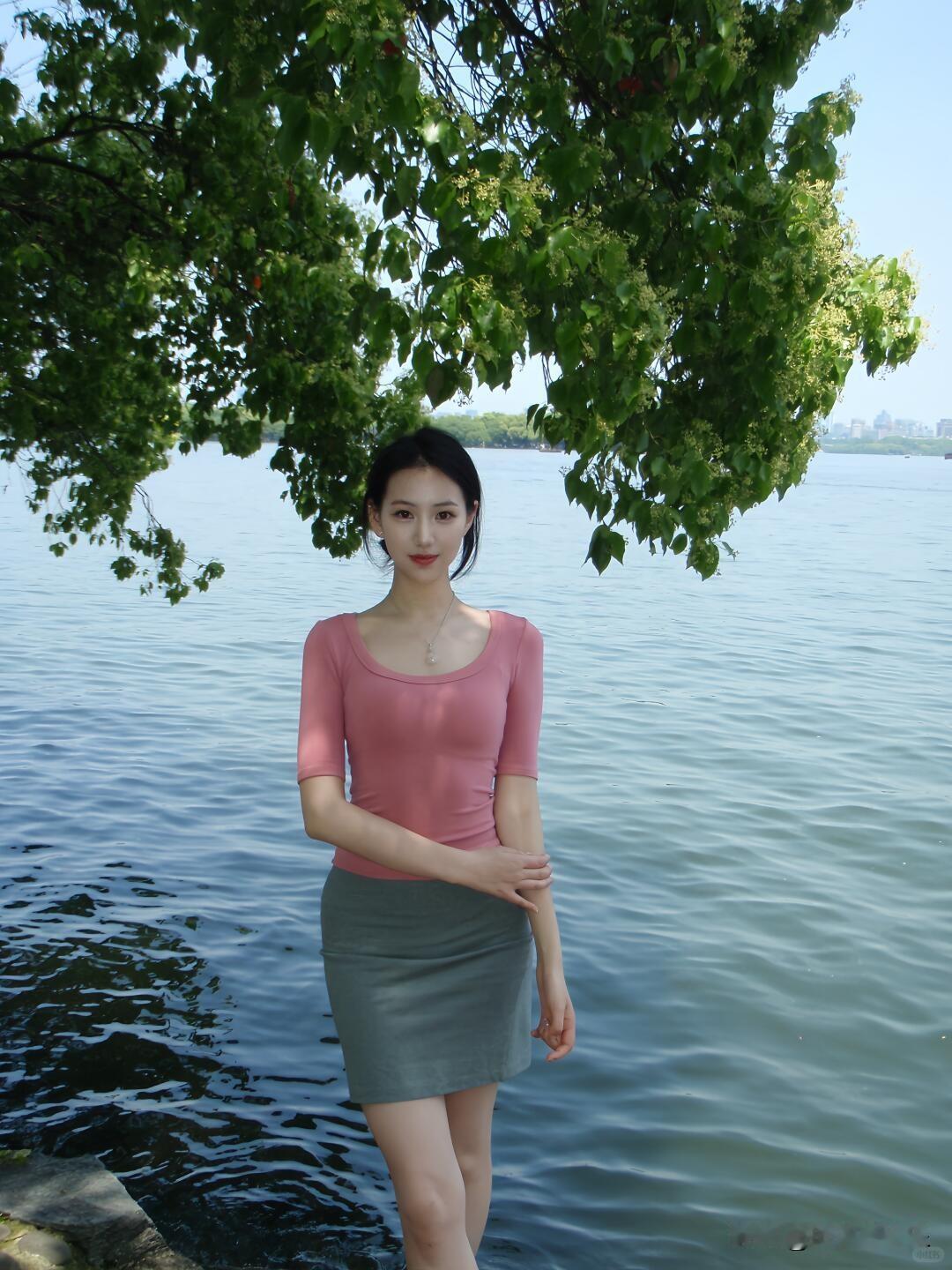 昨天日随手一拍穿搭什么样的穿搭可以让人显得很有气质原创美景随手拍春天的随手