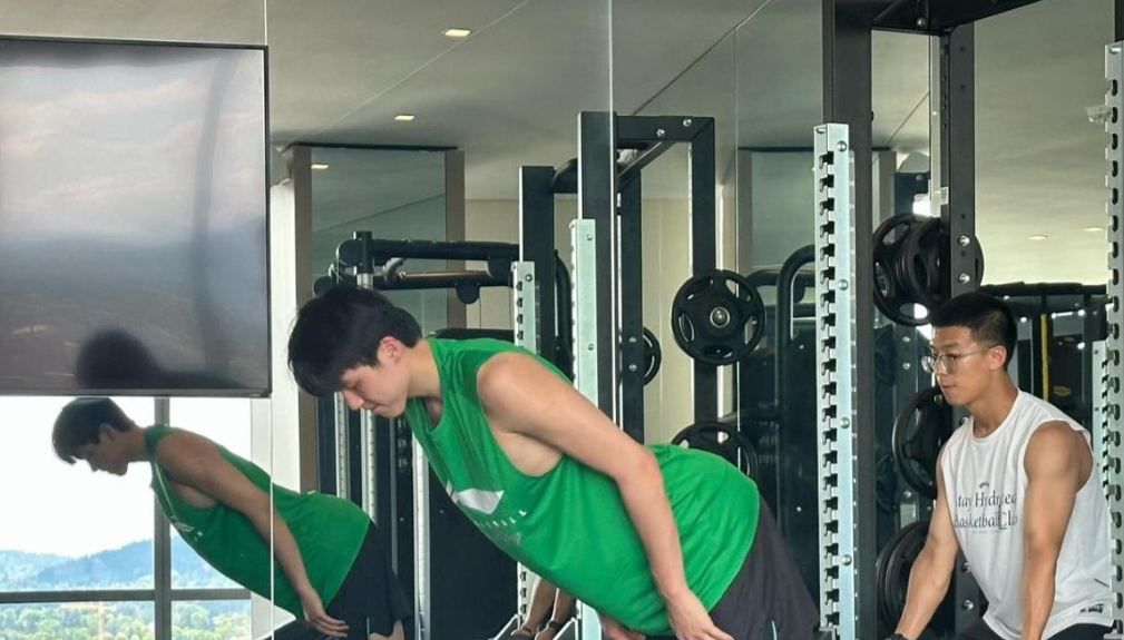 杨瀚森报到仍保持自律！坚持力量训练，下周跟队备战夏季联赛！