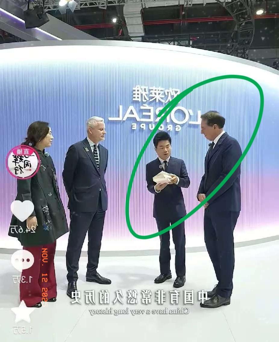 李阳批评董宇辉，在主持进博会上的英语，“几乎每句话都有严重的语法错误，而且发音特