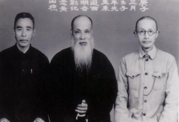 “谁能打到我一拳，我赏给他500大洋！”1921年，美国大力士沙利文来上海摆擂台