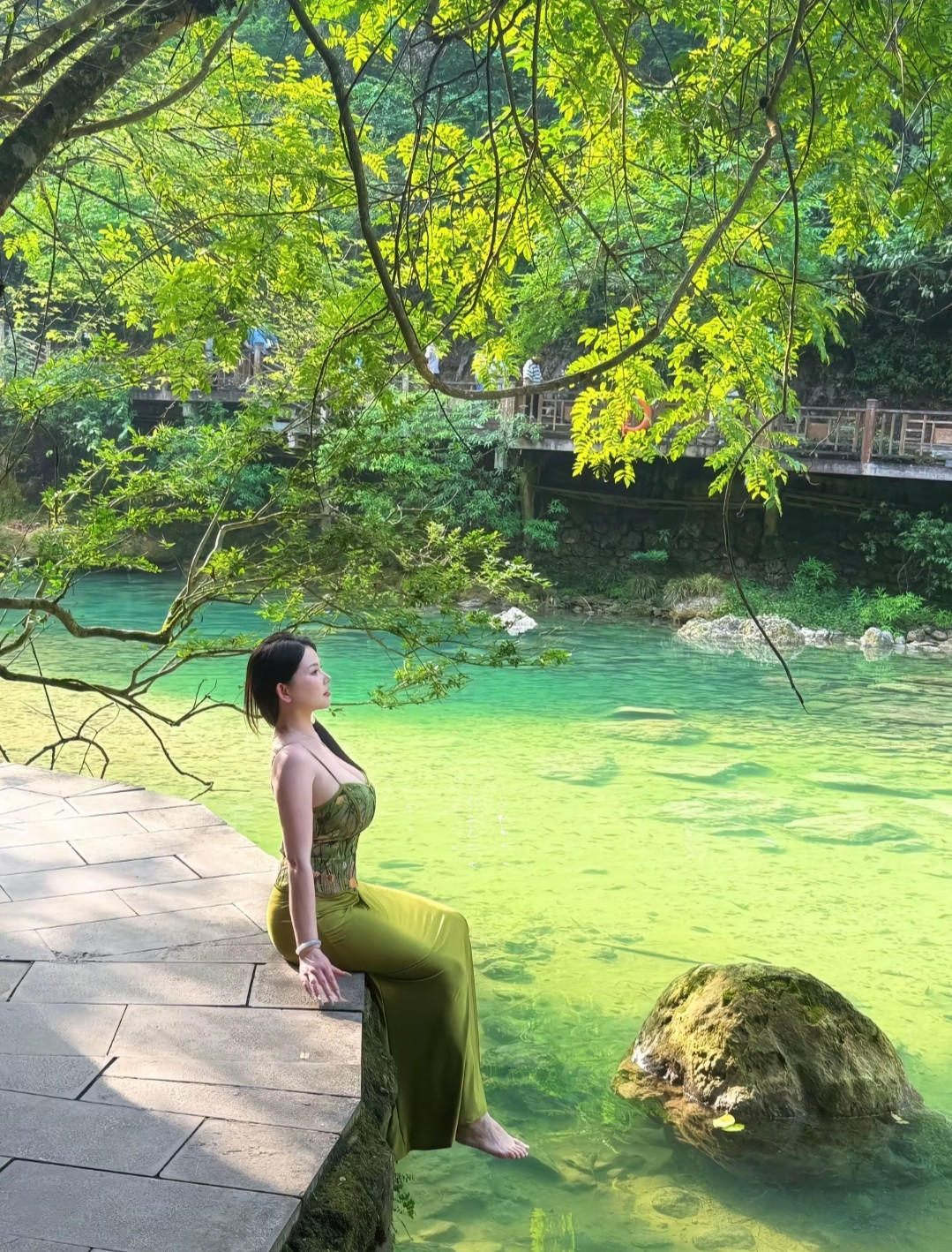 上联:一山一水一风景，有请下联