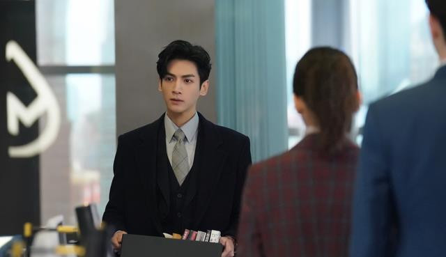 《半是蜜糖半是伤》江君: 不再傻白甜, 这才是新时代的偶像剧女主(半是蜜糖半是伤袁帅被江君打)