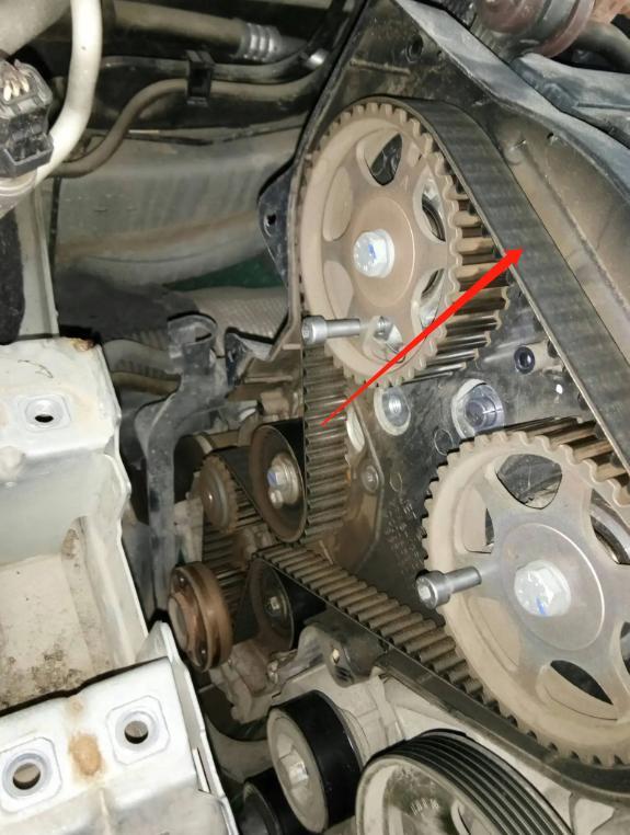 为定时的检查,如果平时不注意,一旦出现问题,轻则拖车,重则发动机报废