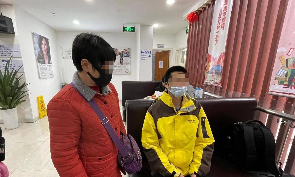 300元/时却难成交！共享儿女：老人不知情，子女买安心