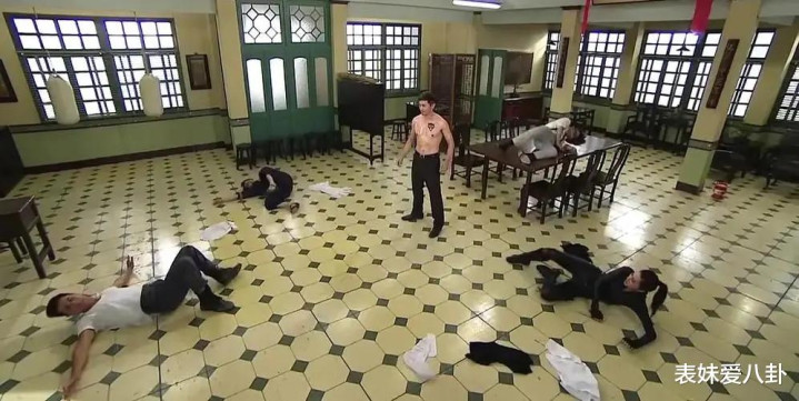 ������ա���������, ����կӢ�ۡ�����һ����һ��, ���ղ���! ȼ��ȫ���Ĵ򶷳���������Ѫ����! ȭȭ����!