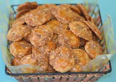 说小凤饼可能不知道, 但说鸡仔饼, 广东人人都认识这种美食