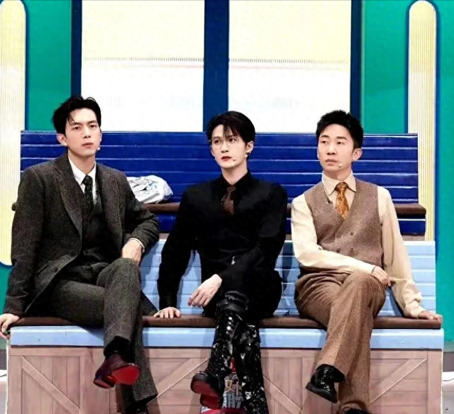 ���ϴ����ⲿ����, ���ִ���˧��, ����һȺ�ŵ�˧��, ��������(���Ӿ��ϴ�������)