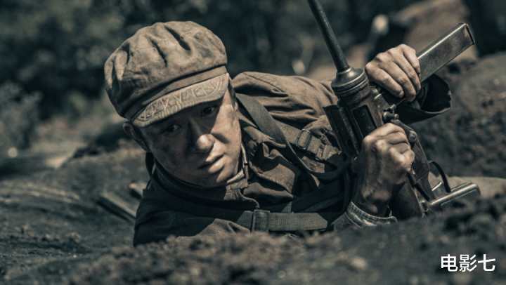 �����Ӣ�ۡ����ӱ���, ֣�������˸���ͷ, �ⲿ��ץס����������