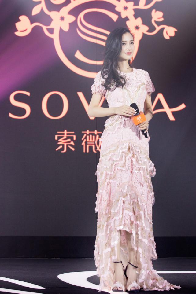 她14岁出道, 弃演《潘金莲》成就范冰冰, 今28岁产子仍美艳