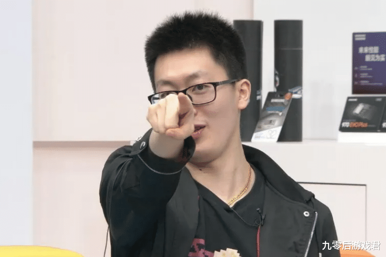 LPL解说管泽元跨界世界杯失败, 差评不断连女解说都不如?