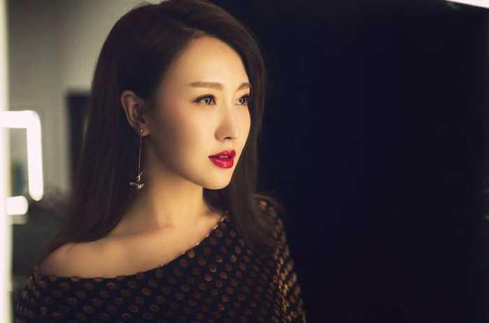 潘长江质问网友能否体谅一下当父亲的感受