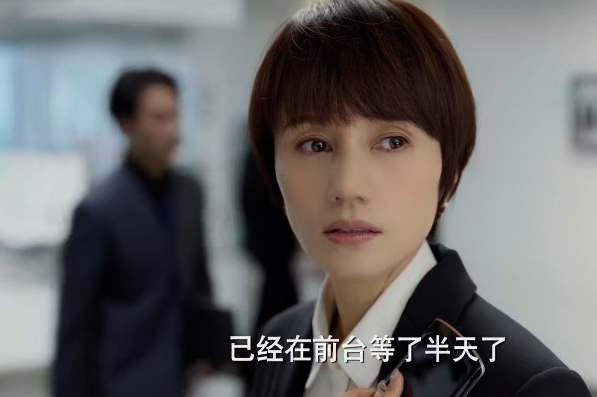 首播收视直逼第一 网友 近年来唯一没快进还追平的电视剧 资讯风 首播收视直逼第一 网友 近年来唯一没快进还追平的电视剧 资讯风