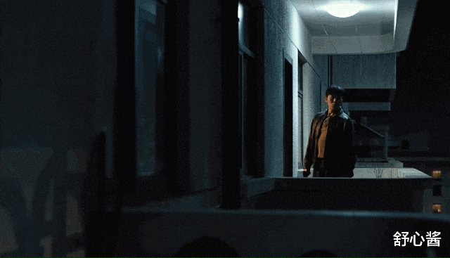 �����糡����, ����¾����, �е�����