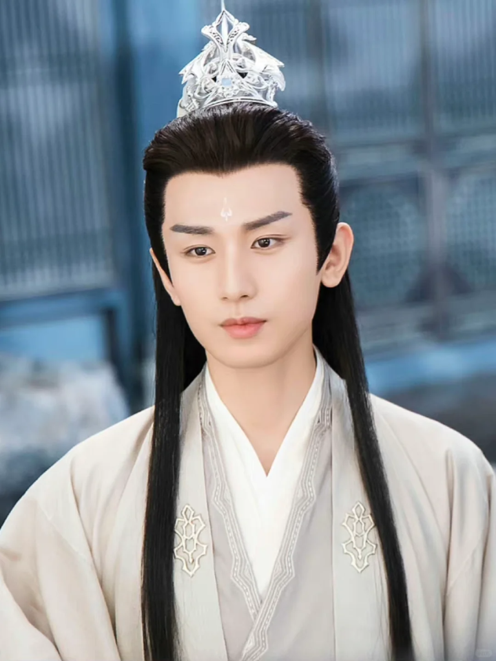 ��, ��λ��װ��������, ��һ����Фս�����㡢���������μ��ס�̴����˭����İ��¹�?