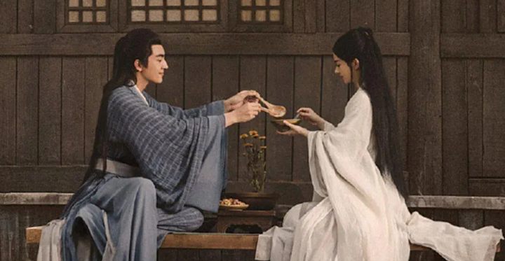 三大平台古装剧《与凤行》《烈焰》《花间令》同台竞技, 你追谁?