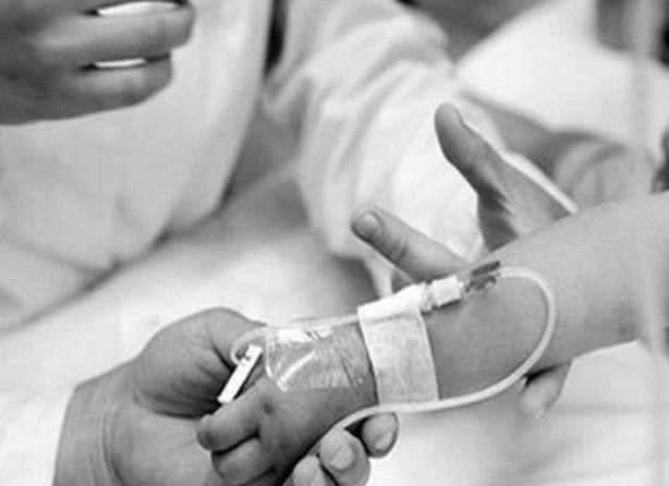 2岁男孩被妈妈喂了水银, 没当回事