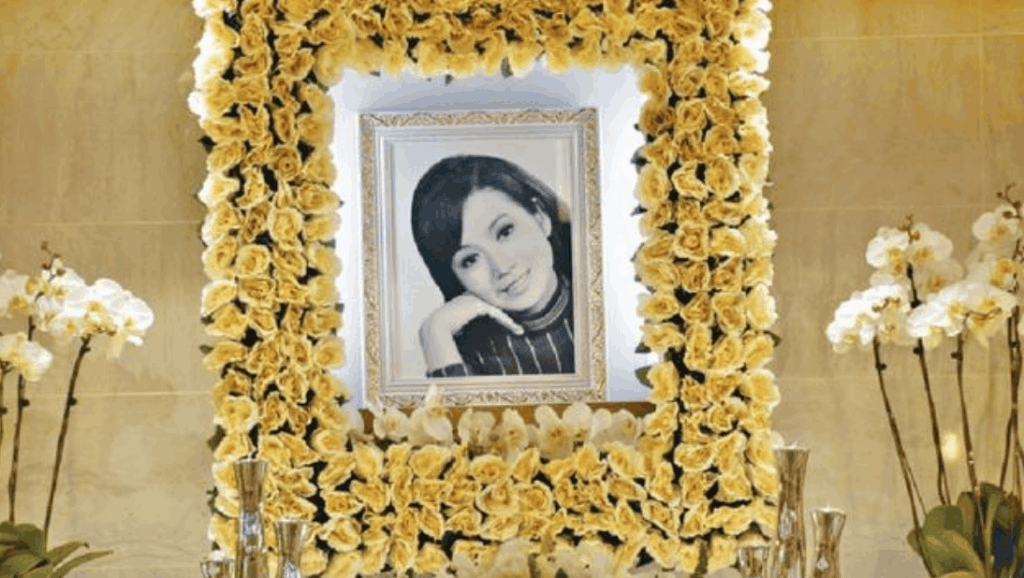 打开 打开 翁美玲遗容被曝,刘德华,梅艳芳等大腕送殡,粉丝要打死