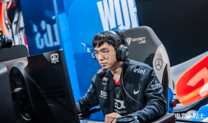 粉丝热议edg极限守家: 圣枪哥向众神祈祷, 回应他的是水晶哥!