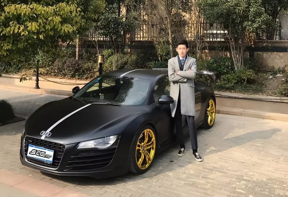 从"富二代"到"负二代",町町单车创始人丁伟:活着比死更难_zzd_学生