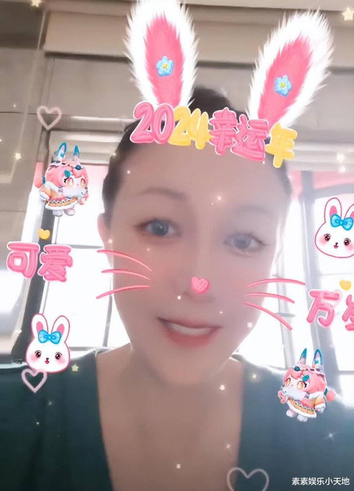 ϲ! СŮϵʽƱ, ĸŮž(ǶС)