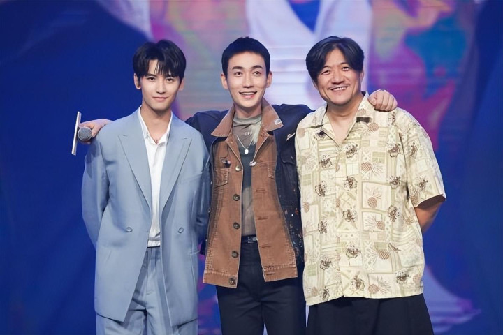 �����: ����÷�á���糵�μ�ͬѧ�ۻ�, 47���ƾ������ӡ��ߺ�(����� ÷��)