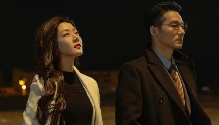 ���������ԡ�4λŮ�����: ��Ƽ�˲�����, ������ϲ�ճ�