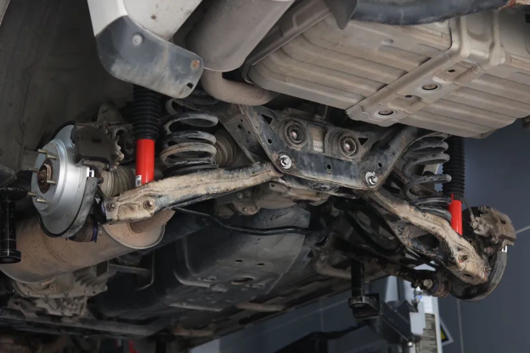 怪兽修车:翻新一辆"破旧不堪"的帕杰罗v93,最终病猫变老虎!