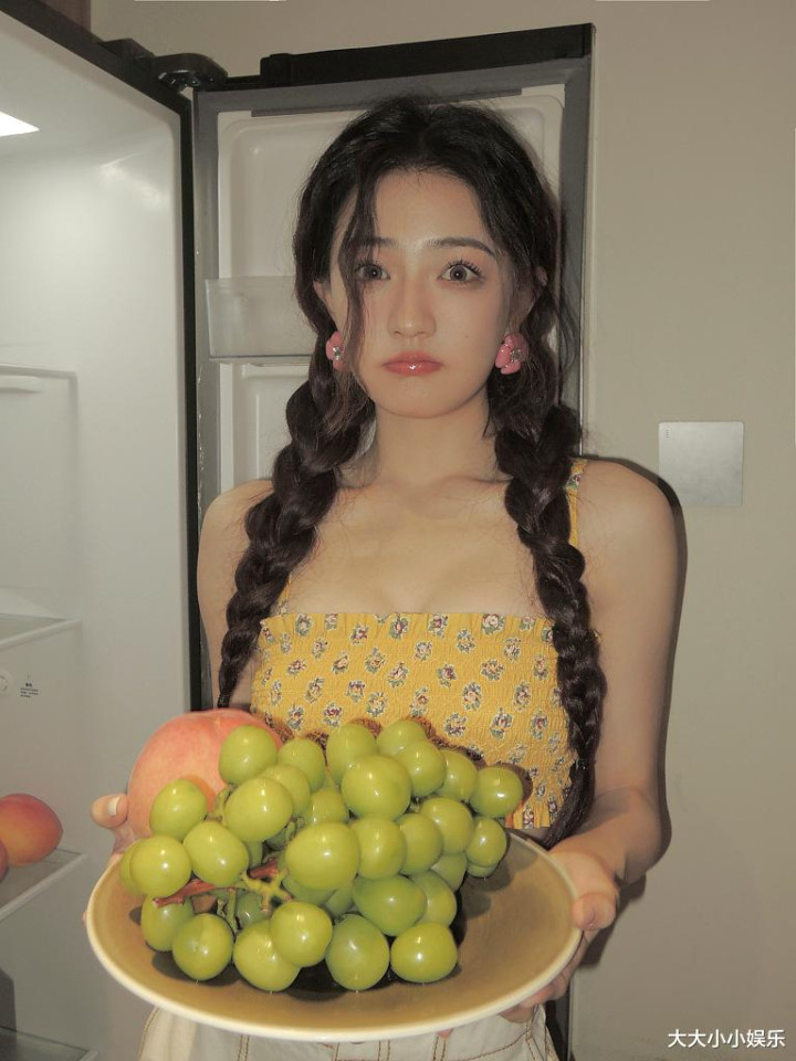 ��V����µķ�������: ����ں��ϵ����ʵ�Ӱ���ϵ�ʱ����ʾ(���ϵ����ʵ�Ӱ�ڼα�)