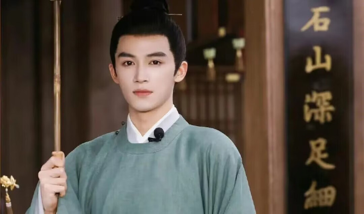 ����Խ����Ҳ�����װ, ��ɫ������������, ��������ϲ�������ճ�