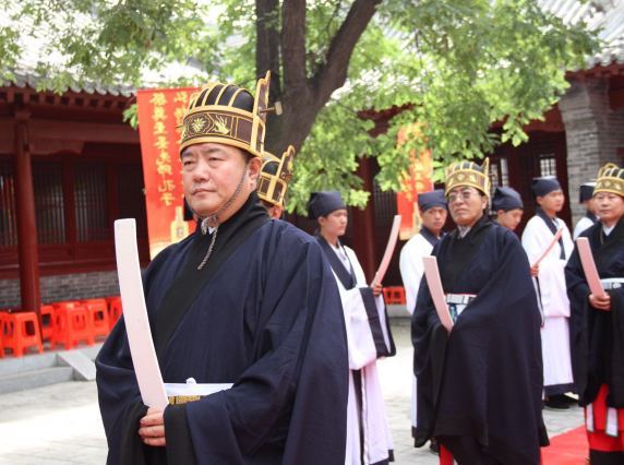 文廟管理處,河北獻王集團主辦的滄州第四屆祭孔大典在滄州文廟舉行