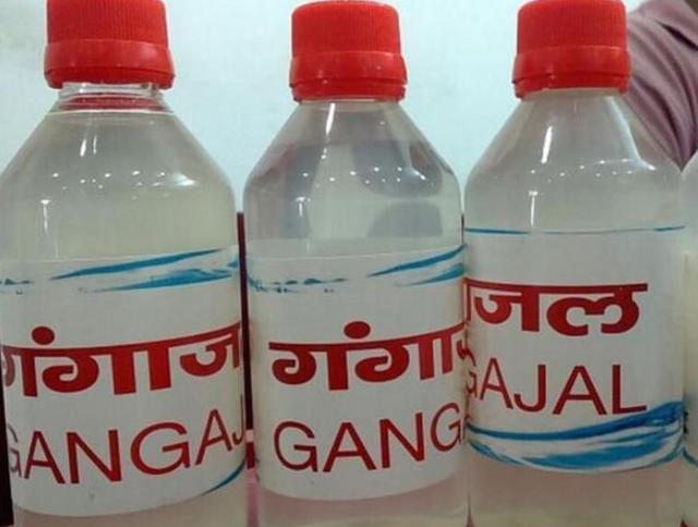[标题][视角]严重污染的印度恒河水, 却用来制作矿泉水, 一瓶5块还想