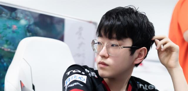 "scout缺乏职业道德", lck观众还真信了爱德朱的话: 他应被处理 - 零