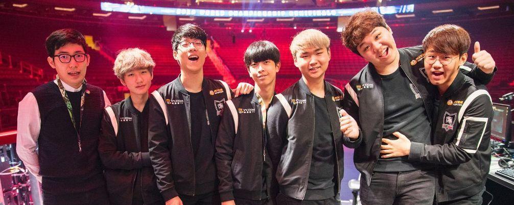 [六年前的今天：Smeb、PraY、GorillA、Kuro离开ROX]在六年前的今天，Smeb，P