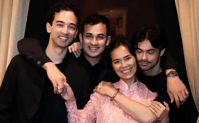 60ΤΨ״: סŦԼլ, ұǰѲ, 3ӳĽ(ǻ,,ΤΨ,ŦԼ,լ,С˵)