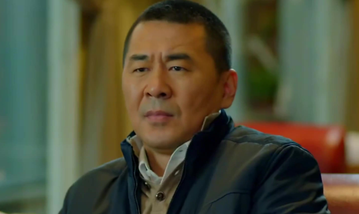 ����ײ�! 28����ͥ��ս�, ����һ����Ա�Ƽ�, �����о�׷��(��С��,���,����Ԫ,�ӳ���,�ݼ�,�Խ,̷ϣ��˭��