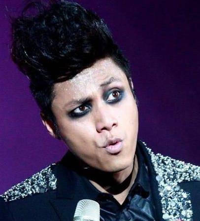 男明星有适合画眼线的就有不适合的!