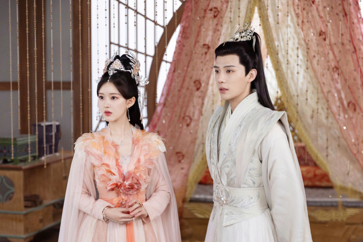 ��������: ���ɵ�������һ��, �����������ǳ�, ���ֻ������һ��(����,��¶˼,������,������˭������)