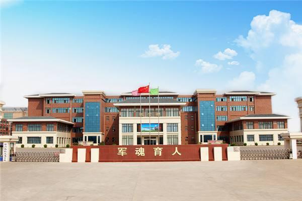 郑州市教育局批准成立,纳入省统招计划的一所专门培养城市轨道交通类