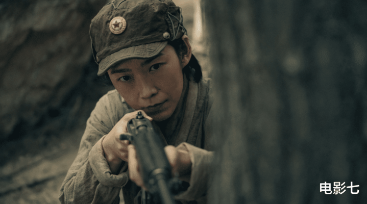 �����Ӣ�ۡ����ӱ���, ֣�������˸���ͷ, �ⲿ��ץס����������